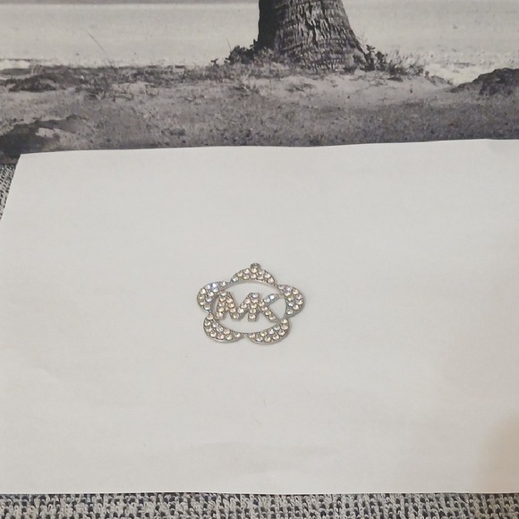 Jewelry - MK Sparkling Rhinestone Brooch